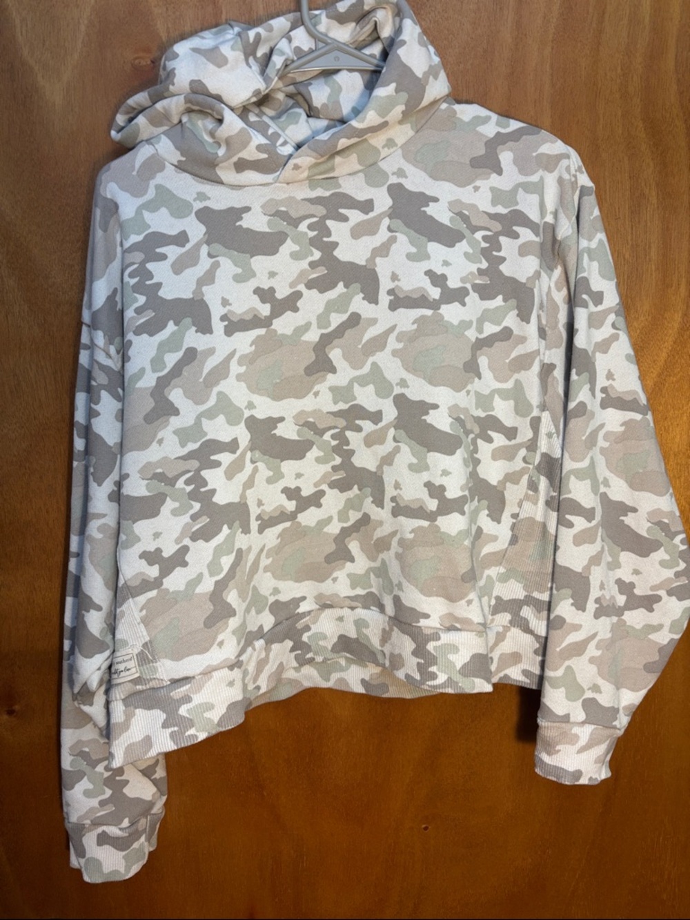 Simply Southern Camo Cropped Hoodie Medium